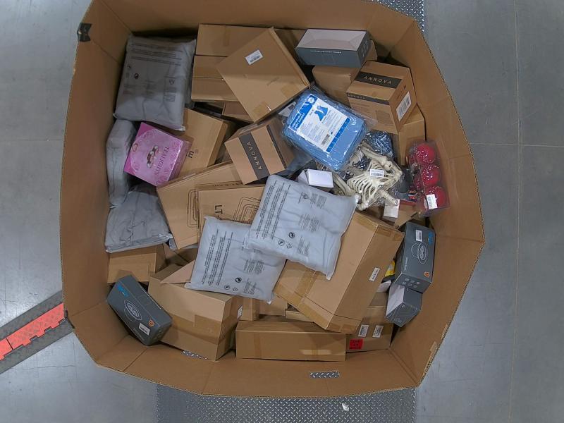 TRUCKLOAD of AMZ Smalls/Mediums - Rapid Electric Stapler, Delta Tub & Shower Trim, Creality 3D Scanner