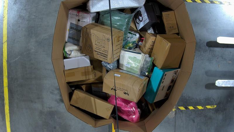 TRUCKLOAD of AMZ Smalls/Mediums - Rapid Electric Stapler, Delta Tub & Shower Trim, Creality 3D Scanner