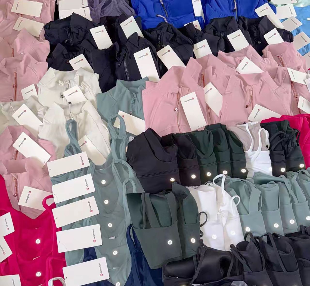 Mixed Lot of Lululemon Apparel & Accessories – Women’s & Men’s