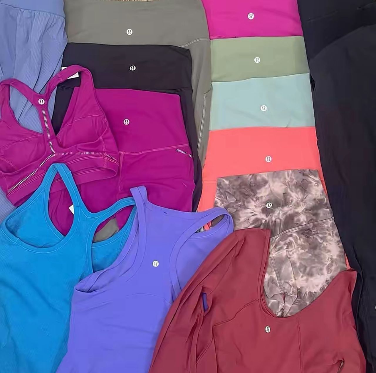 Mixed Lot of Lululemon Apparel & Accessories – Women’s & Men’s