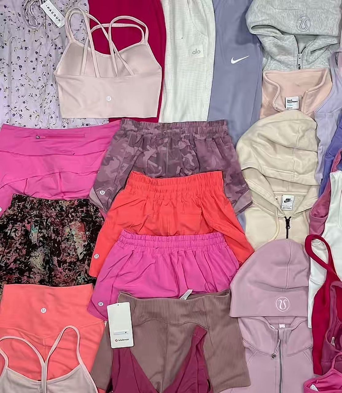 Mixed Lot of Lululemon Apparel & Accessories – Women’s & Men’s