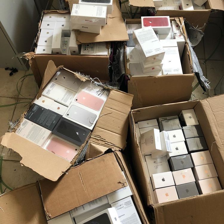 Assorted Smartphones Lot