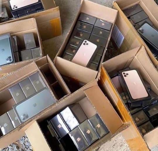 Assorted Smartphones Lot