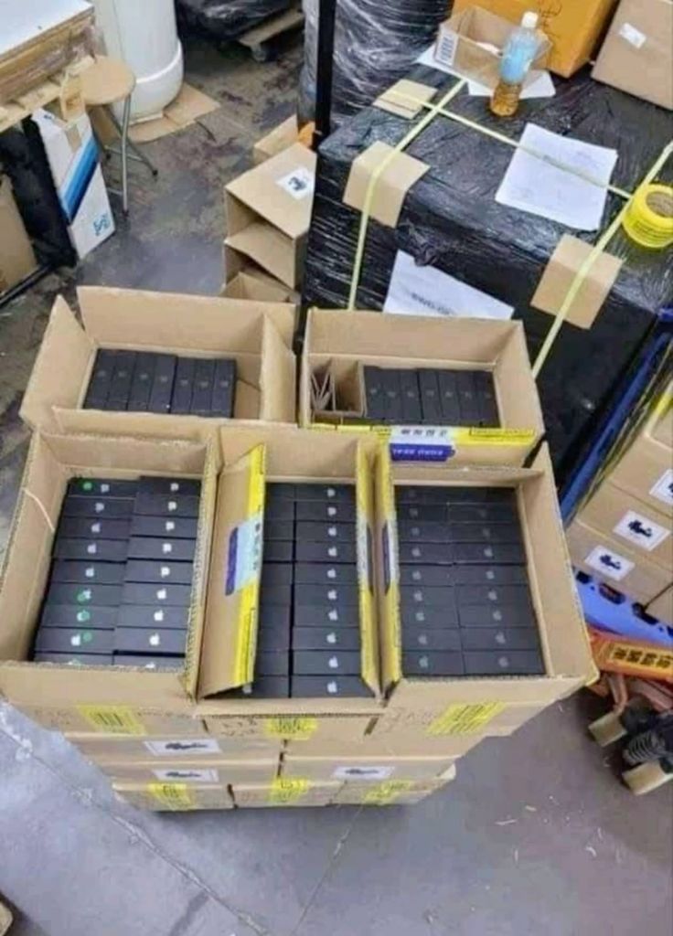 Assorted Smartphones Lot