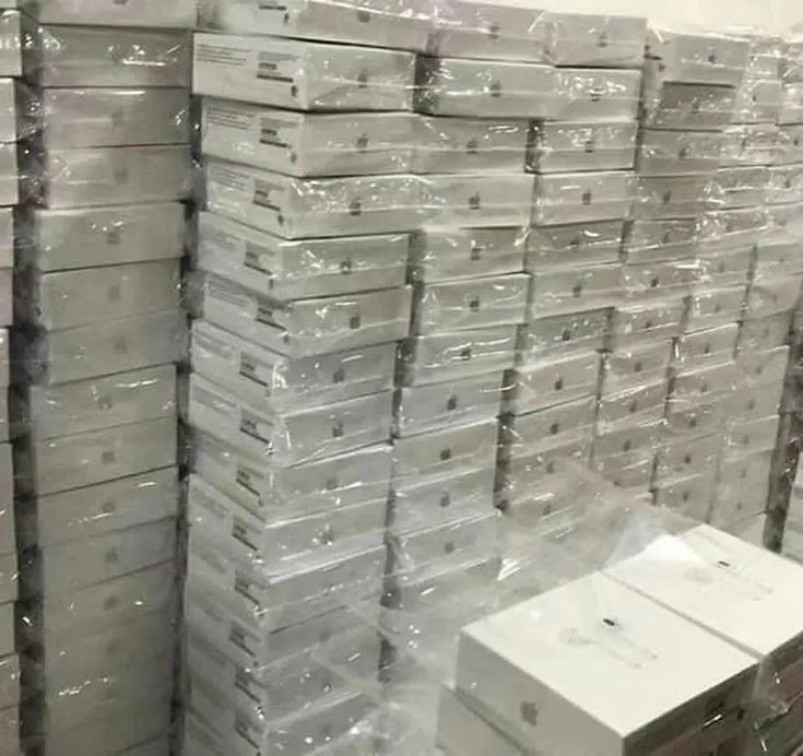 Assorted Smartphones Lot