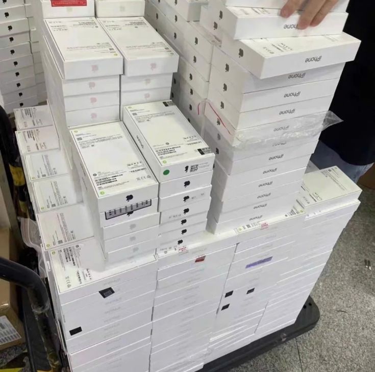 Assorted Smartphones Lot