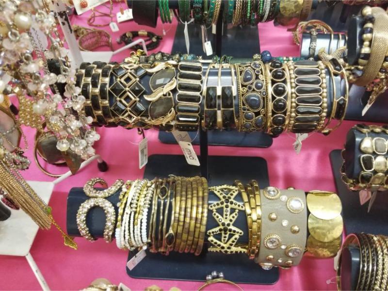 200 Massive Jewelry Overstock Blowout Stunning Pieces - Image 15