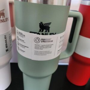 (53) Stanley Quencher 40oz Assorted Colors & Styles