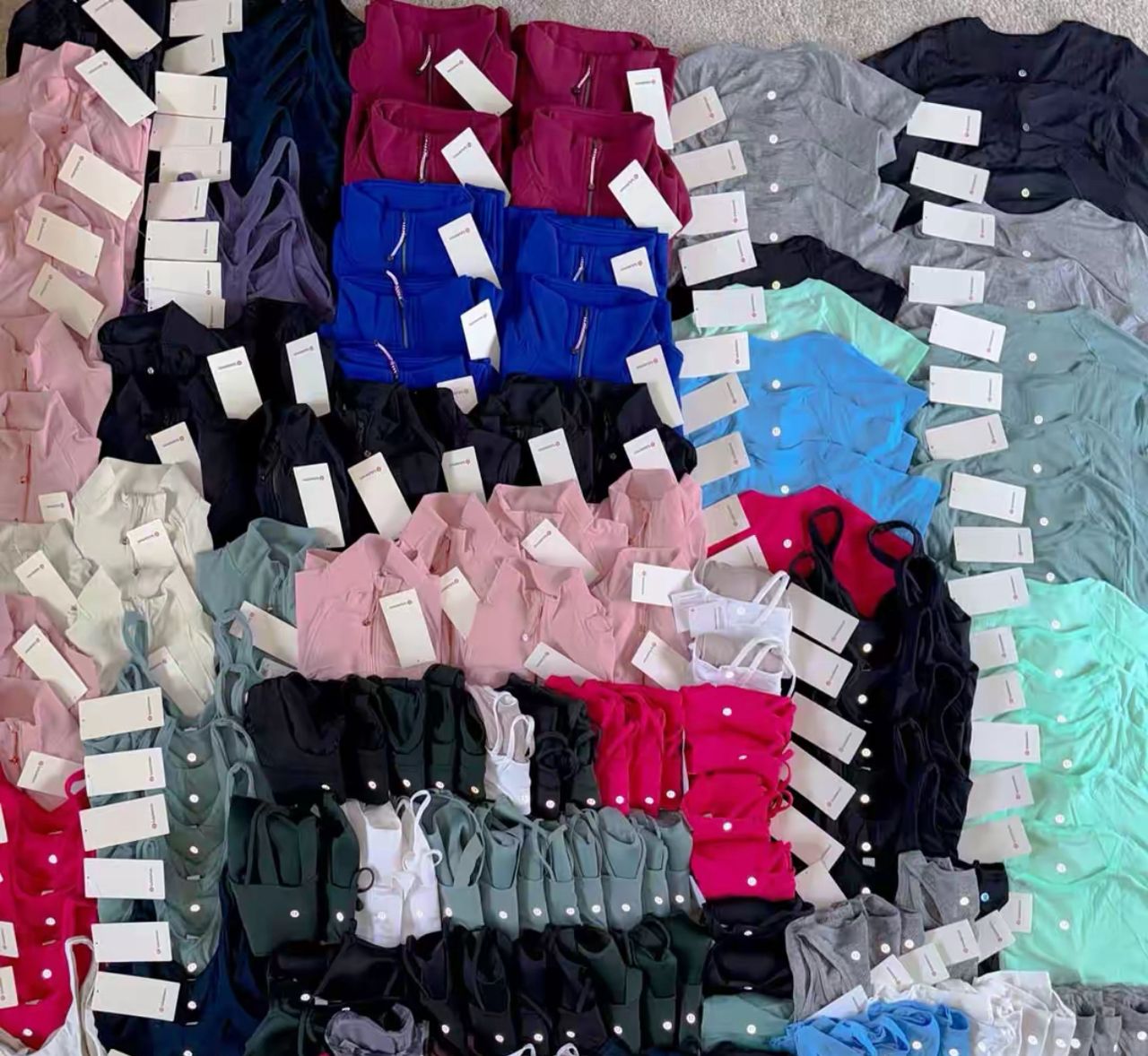 Mixed Lot of Lululemon Apparel & Accessories – Women’s & Men’s