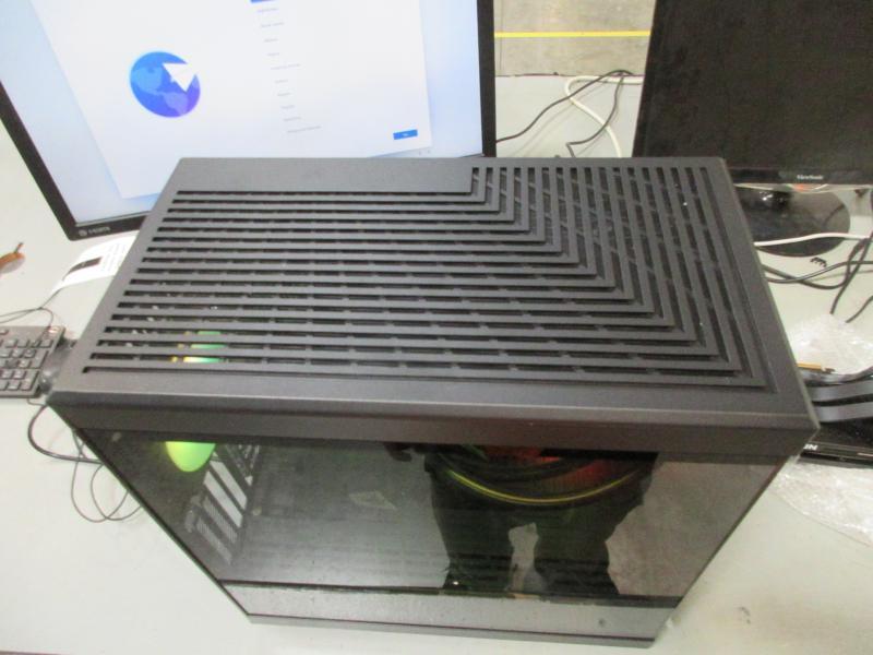 9950X3D, High-Performance Desktop PC Lot & More - Image 16